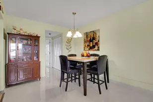 412 Brighton J, Boca Raton, FL 33434 - Photo 6