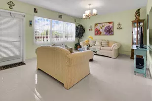 412 Brighton J, Boca Raton, FL 33434 - Photo 4