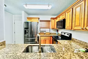 1541 Balfour Point Dr, West Palm Beach, FL 33411 - Photo 2