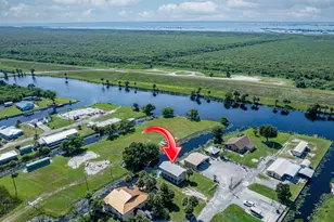 1041 Pine Way NE, Okeechobee, FL 34974 - Photo 24