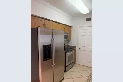 6505 Emerald Dunes Drive #107, West Palm Beach, FL 33411 - Photo 10