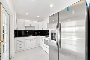 10275 SW 152nd St, Miami, FL 33157 - Photo 10