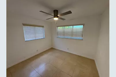 4717 NW 49th Place, Tamarac, FL 33319 - Photo 12
