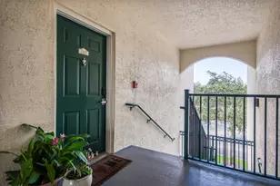 1305 Myrtlewood Cir E, Palm Beach Gardens, FL 33418 - Photo 2