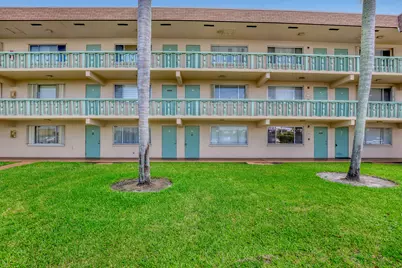 400 Village Green Circle W #117, Palm Springs, FL 33461 - Photo 2