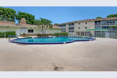 400 Village Green Circle W #117, Palm Springs, FL 33461 - Photo 18