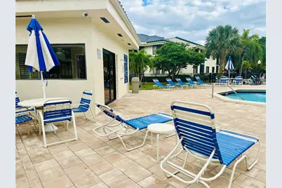 8142 NW 17th Manor, Plantation, FL 33322 - Photo 4