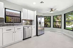 8409 Bonita Isle Dr, Lake Worth, FL 33467 - Photo 10