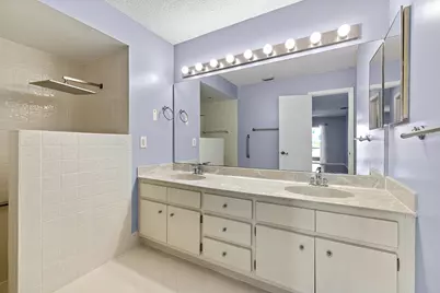8409 Bonita Isle Drive, Lake Worth, FL 33467 - Photo 18