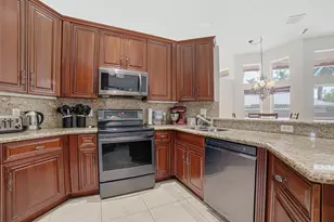 10599 St Thomas Dr, Boca Raton, FL 33498 - Photo 18