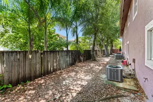 13789 Yarmouth Dr, Wellington, FL 33414 - Photo 22