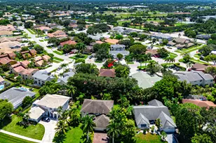 13789 Yarmouth Dr, Wellington, FL 33414 - Photo 30