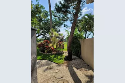 8117 Pelican Harbour Drive, Lake Worth, FL 33467 - Photo 16