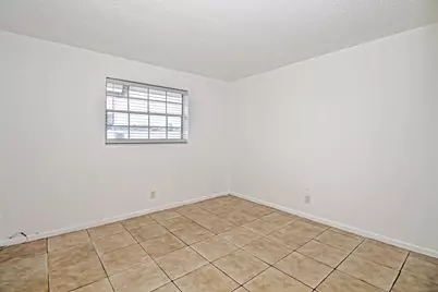 402 Lake Shore Drive, West Palm Beach, FL 33403 - Photo 4