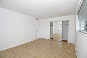 402 Lake Shore Dr, West Palm Beach, FL 33403 - Photo 16