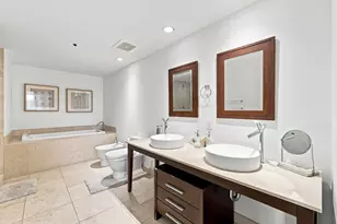 465 Brickell Ave, Miami, FL 33131 - Photo 14