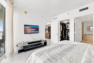 465 Brickell Avenue #5102, Miami, FL 33131 - Photo 12