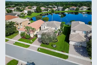 8343 Genova Way, Lake Worth, FL 33467 - Photo 4