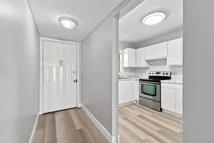2181 W Woolbright Rd, Boynton Beach, FL 33426 - Photo 2