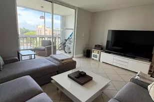 900 NE 12th Ave, Hallandale Beach, FL 33009 - Photo 10
