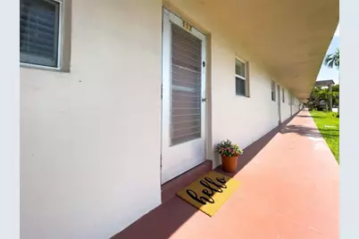 200 Bonnie Boulevard #117, Palm Springs, FL 33461 - Photo 8