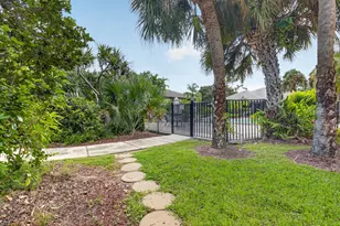 9292 Sabal Ridge Circle, Boca Raton, FL 33434 - Photo 28