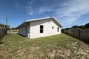 1418 K, Lake Worth Beach, FL 33460 - Photo 18