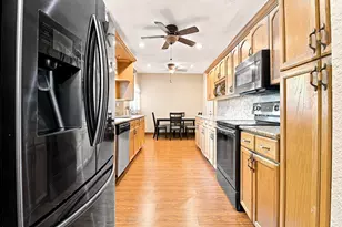 655 W Melrose Cir, Fort Lauderdale, FL 33312 - Photo 6