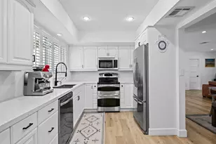 2011 NE 60th St, Fort Lauderdale, FL 33308 - Photo 16