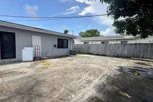 4729 Myrtle Ln, West Palm Beach, FL 33417 - Photo 8
