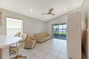 19200 NW 24th Ct, Pembroke Pines, FL 33029 - Photo 8