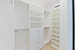 19200 NW 24th Ct, Pembroke Pines, FL 33029 - Photo 14