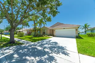 19200 NW 24th Ct, Pembroke Pines, FL 33029 - Photo 2