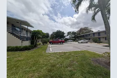 817 Lighthouse Drive #B, North Palm Beach, FL 33408 - Photo 2