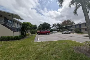 817 Lighthouse Dr, North Palm Beach, FL 33408 - Photo 2