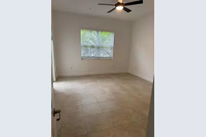 12466 NW 17th Court, Pembroke Pines, FL 33028 - Photo 10