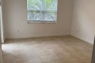 12466 NW 17th Ct, Pembroke Pines, FL 33028 - Photo 10