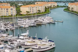 8 Harbour Isle Dr E, Fort Pierce, FL 34949 - Photo 30