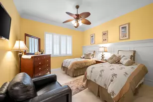 8 Harbour Isle Dr E, Fort Pierce, FL 34949 - Photo 14