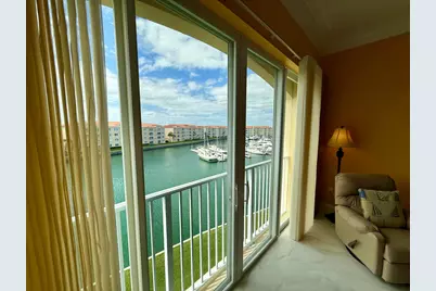 8 Harbour Isle Drive E #PH05, Fort Pierce, FL 34949 - Photo 32