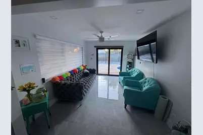 429 Santa Anna Drive, Palm Springs, FL 33461 - Photo 8