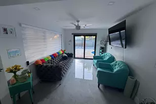 429 Santa Anna Dr, Palm Springs, FL 33461 - Photo 8