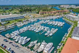 52 Yacht Club Dr, North Palm Beach, FL 33408 - Photo 8
