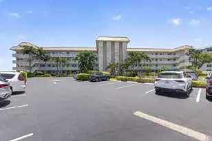 52 Yacht Club Dr, North Palm Beach, FL 33408 - Photo 44
