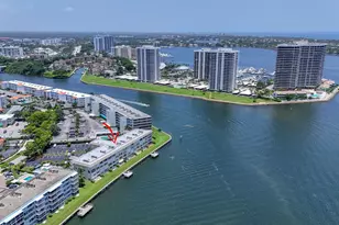 52 Yacht Club Dr, North Palm Beach, FL 33408 - Photo 4