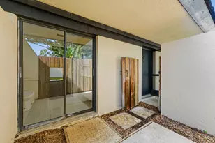 11834 Rene Lacoste Pl, Wellington, FL 33414 - Photo 4