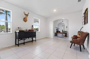 5648 NW Lorna Ct, Port Saint Lucie, FL 34986 - Photo 8