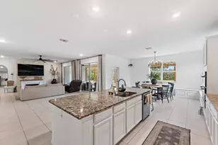 5648 NW Lorna Ct, Port Saint Lucie, FL 34986 - Photo 14