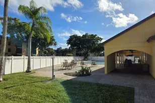 490 NW 20th St, Boca Raton, FL 33431 - Photo 6