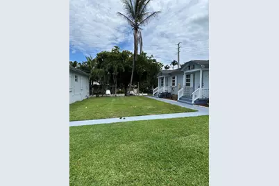 17 Detroit Street #7, Lake Worth, FL 33461 - Photo 8
